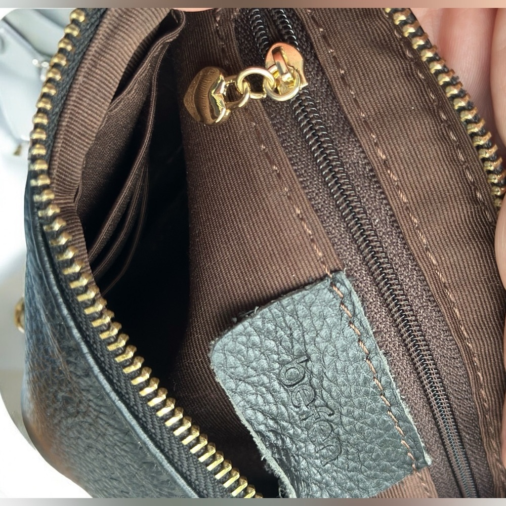 Black full-grain pebbled Befen leather wristlet - Picture 4 of 5